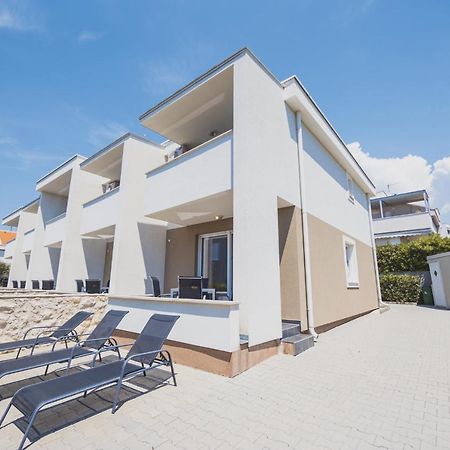 Apartments Lemon Novalja Ngoại thất bức ảnh