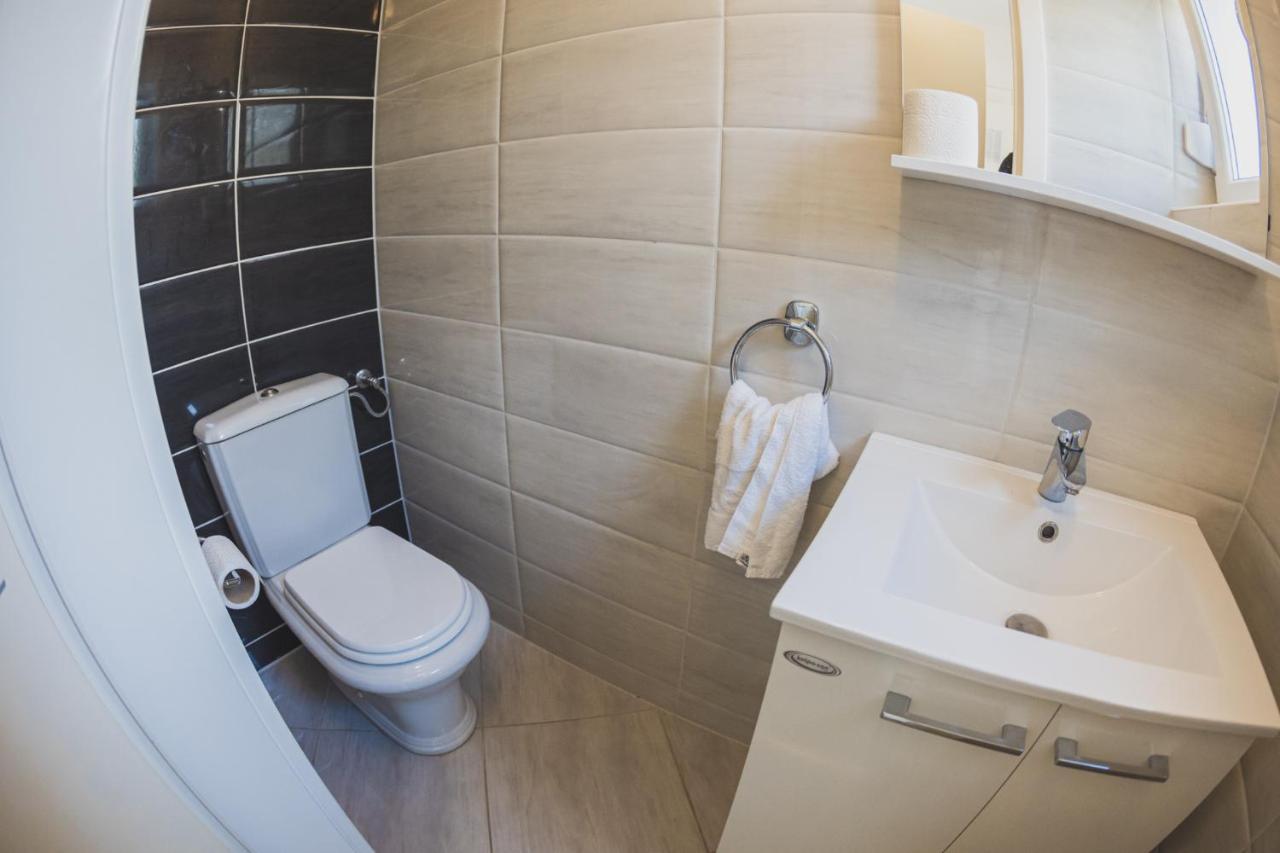 Apartments Lemon Novalja Ngoại thất bức ảnh