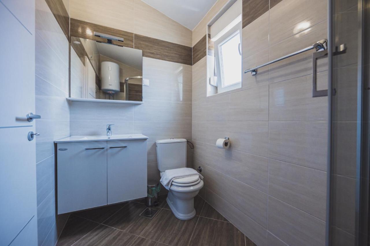 Apartments Lemon Novalja Ngoại thất bức ảnh