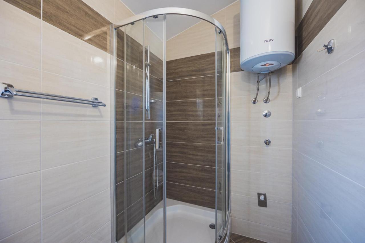 Apartments Lemon Novalja Ngoại thất bức ảnh